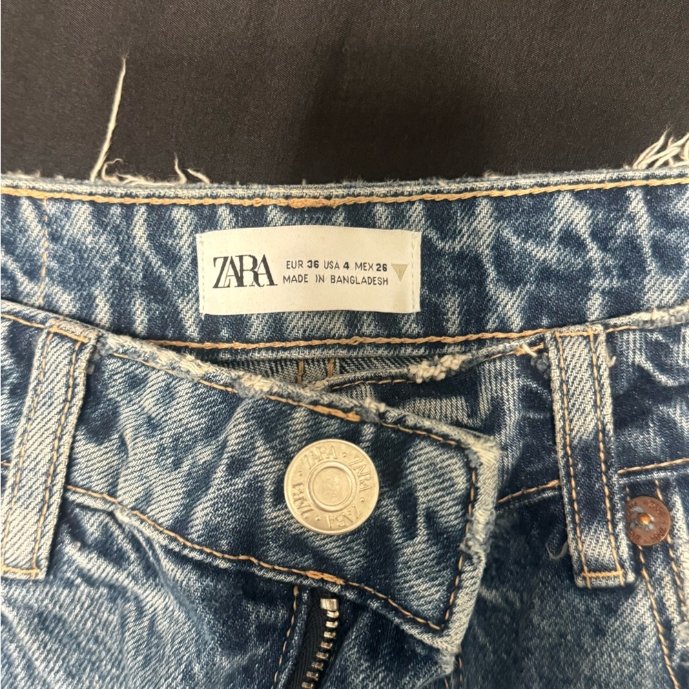 Zara Mom ripped jeans - Picture 2 of 2